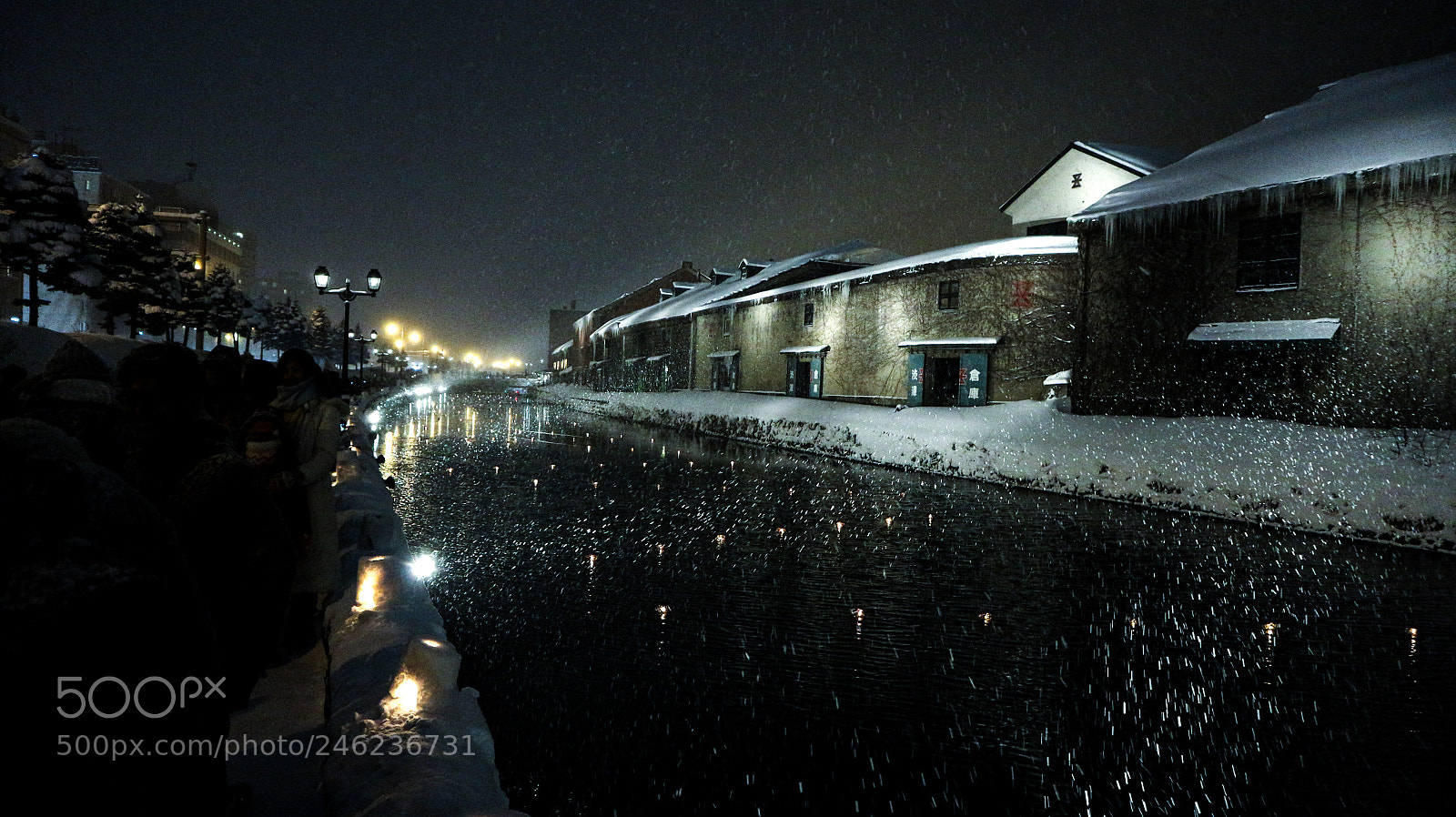 Canon EOS M10 sample photo. Otaru snow light path photography