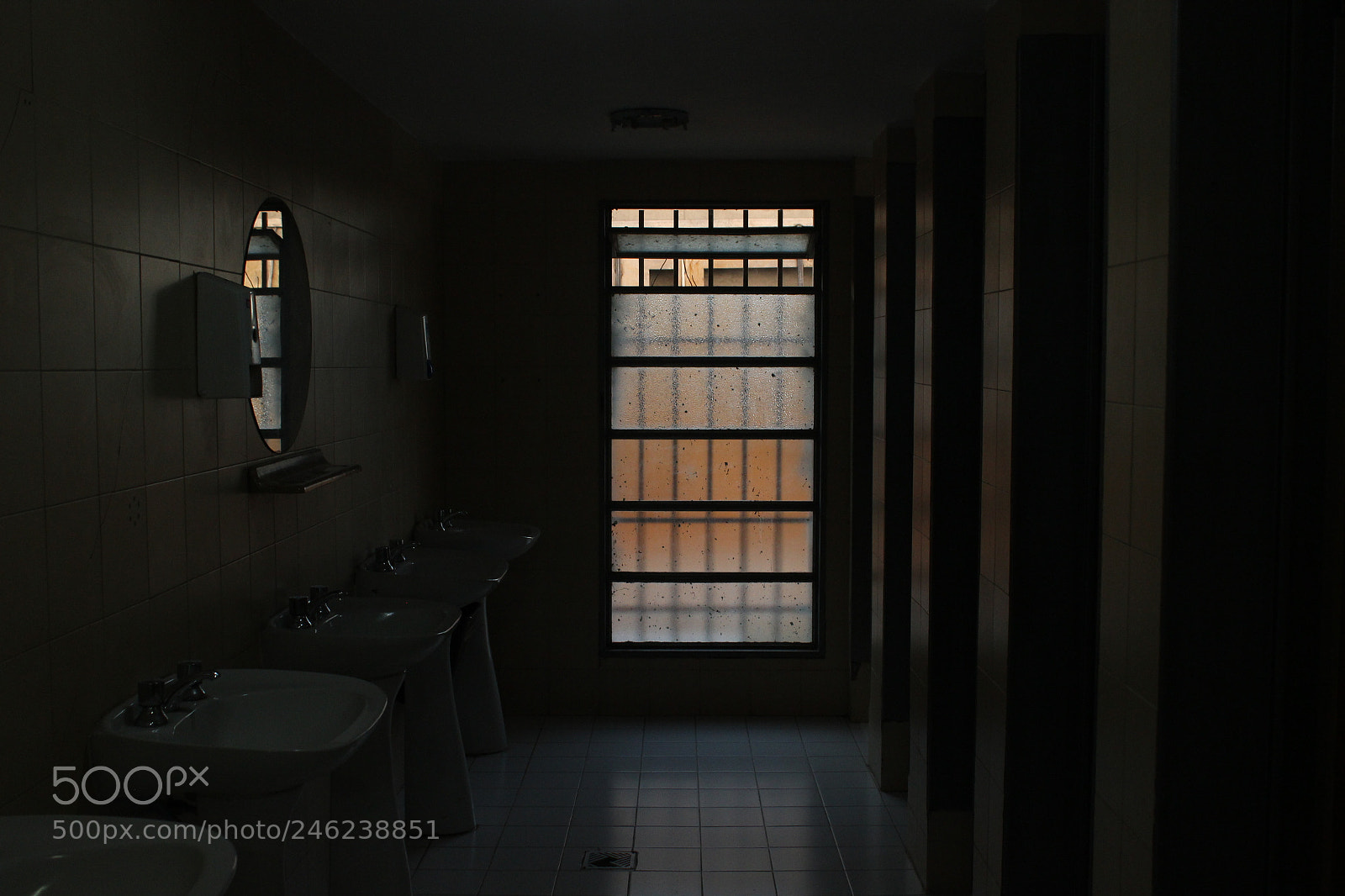 Canon EOS 600D (Rebel EOS T3i / EOS Kiss X5) sample photo. Nice toilet i photography
