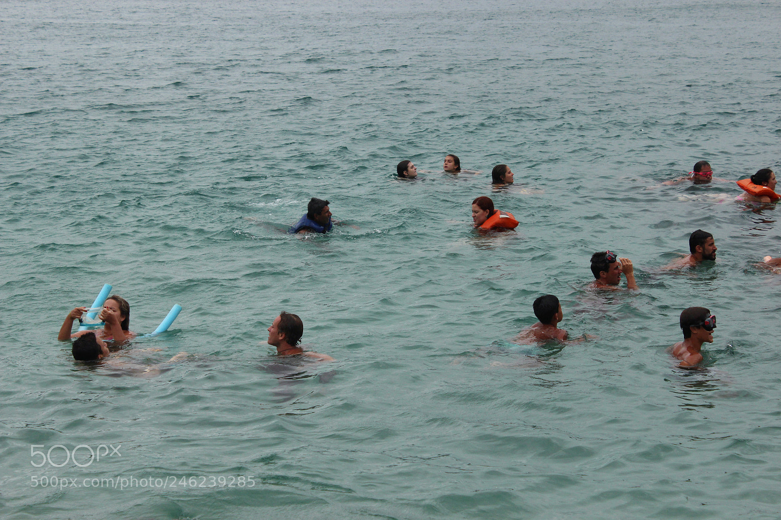 Canon EOS 600D (Rebel EOS T3i / EOS Kiss X5) sample photo. Personas y agua photography