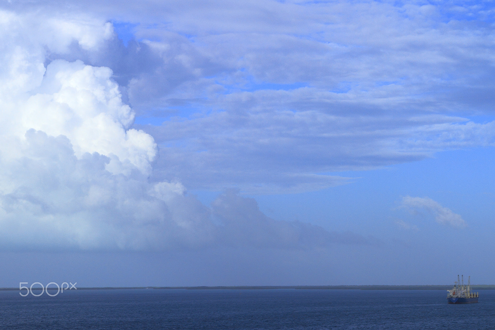 Canon EOS 7D sample photo. White and puffy photography