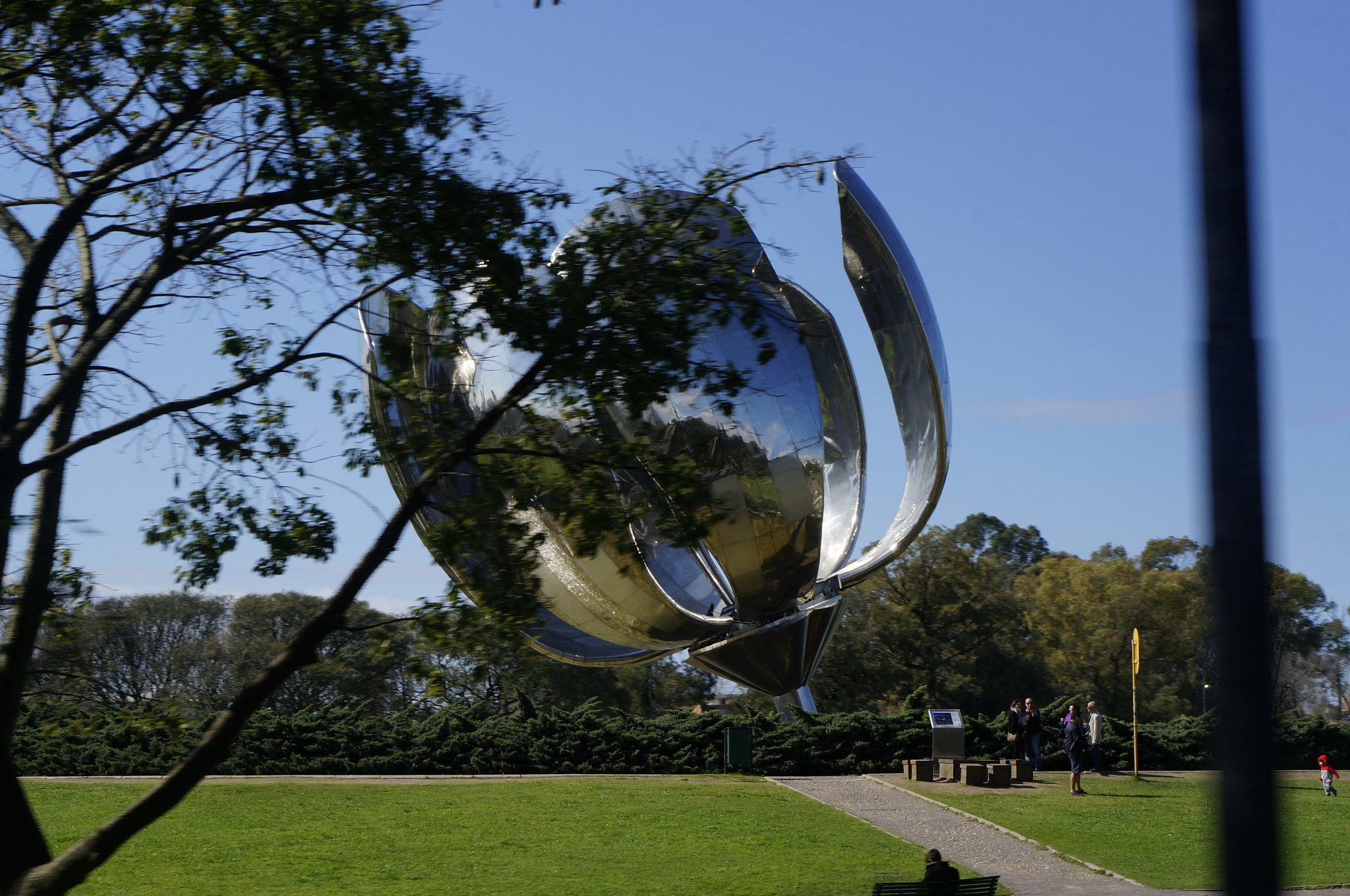 Sony E 18-55mm F3.5-5.6 OSS sample photo. Day in buenos aires photography