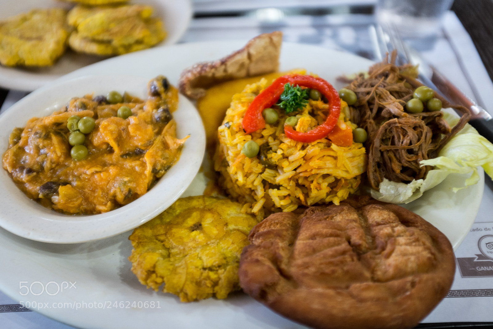 Fujifilm X100S sample photo. Delicious panamanian cuisine on photography