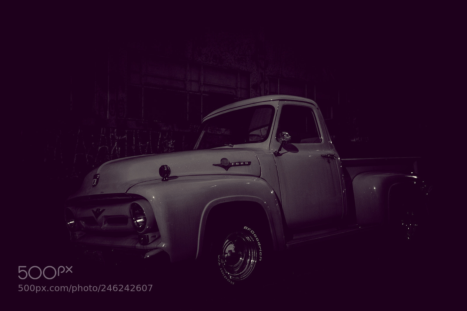 Canon EOS 60D sample photo. Antique ford photography