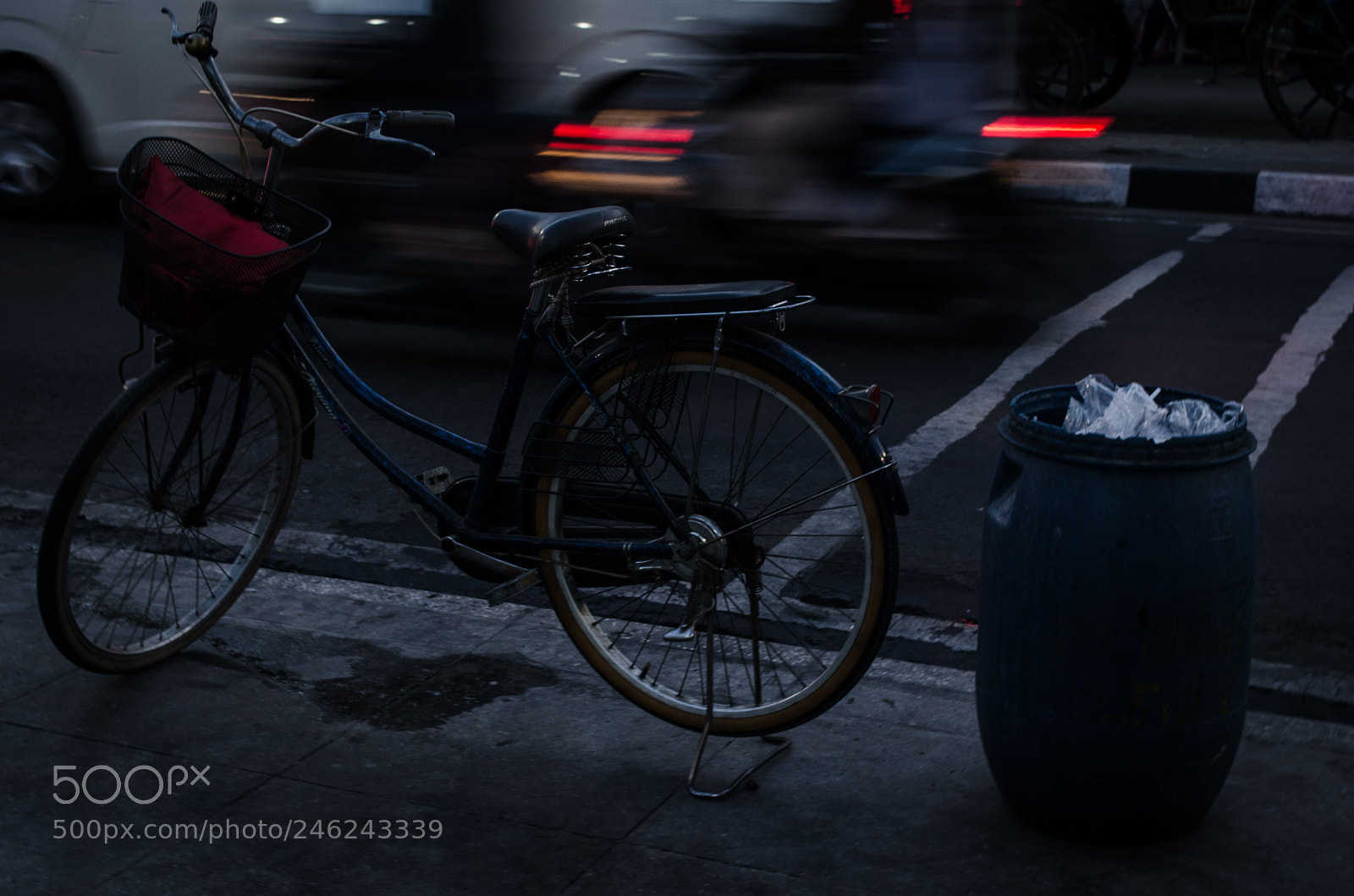 Nikon D5100 sample photo. Bike photography