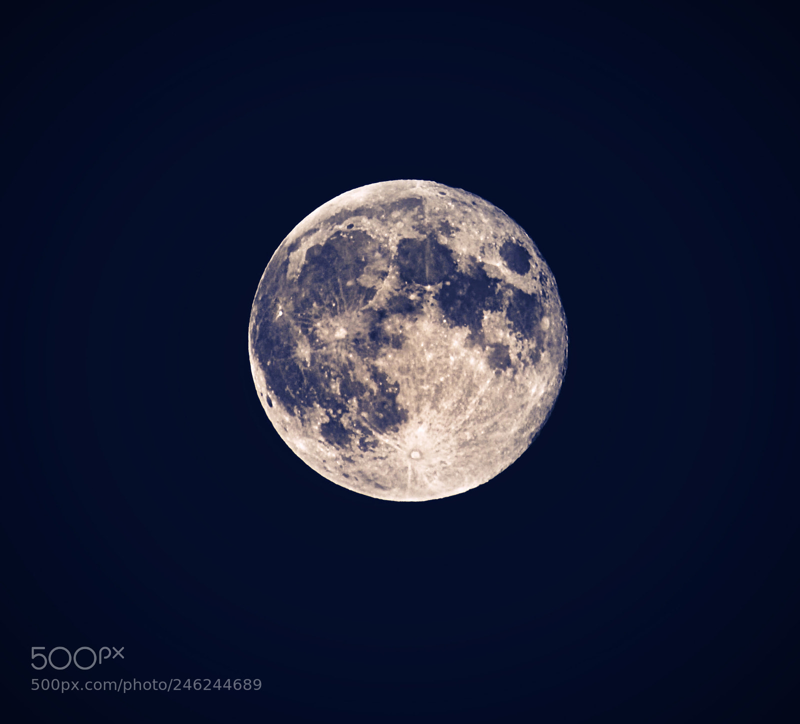 Nikon D5200 sample photo. Moon photography