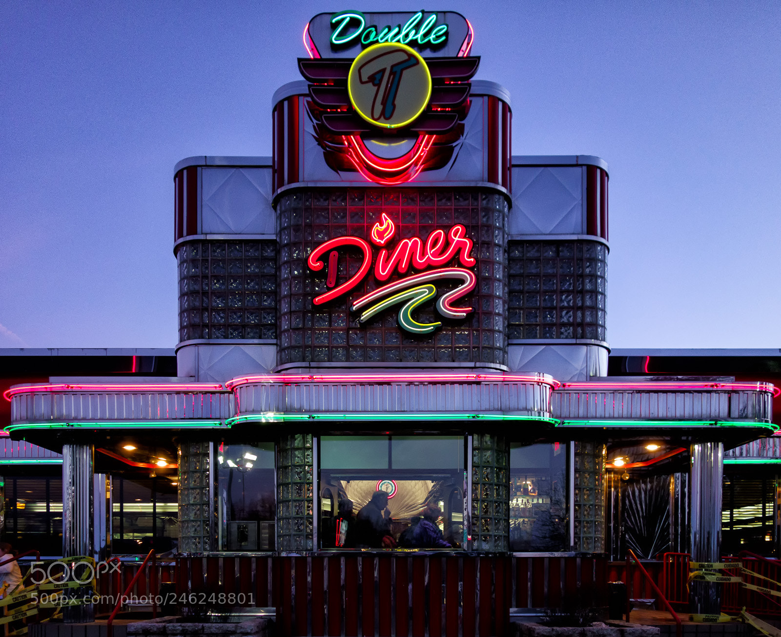 Sony Cyber-shot DSC-RX100 sample photo. Landmark double-t diner in photography