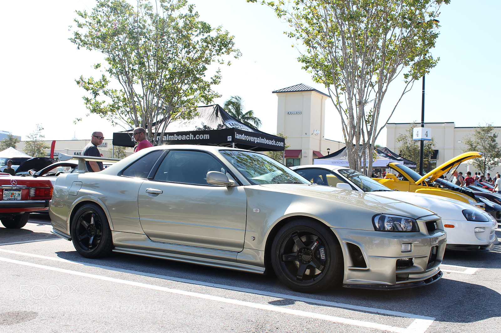 Canon EOS 1100D (EOS Rebel T3 / EOS Kiss X50) sample photo. Godzilla photography