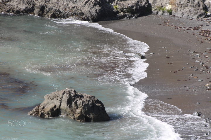 Canon EOS 1100D (EOS Rebel T3 / EOS Kiss X50) + EF75-300mm f/4-5.6 sample photo. Magnificent views of the pacific coast. photography