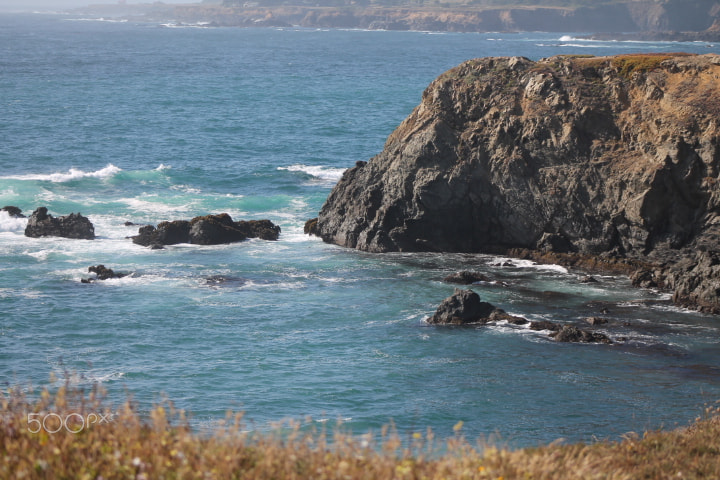Canon EOS 1100D (EOS Rebel T3 / EOS Kiss X50) + EF75-300mm f/4-5.6 sample photo. Magnificent views of the pacific coast. photography