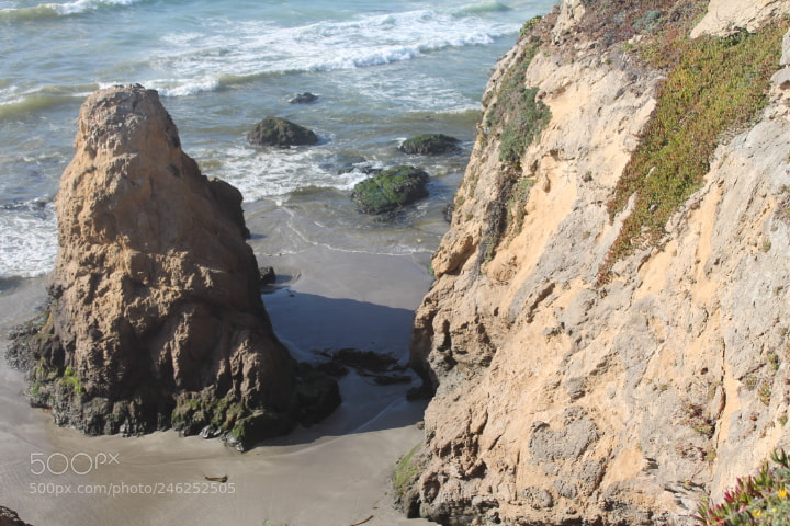 Canon EOS 1100D (EOS Rebel T3 / EOS Kiss X50) sample photo. Magnificent view of boulders photography