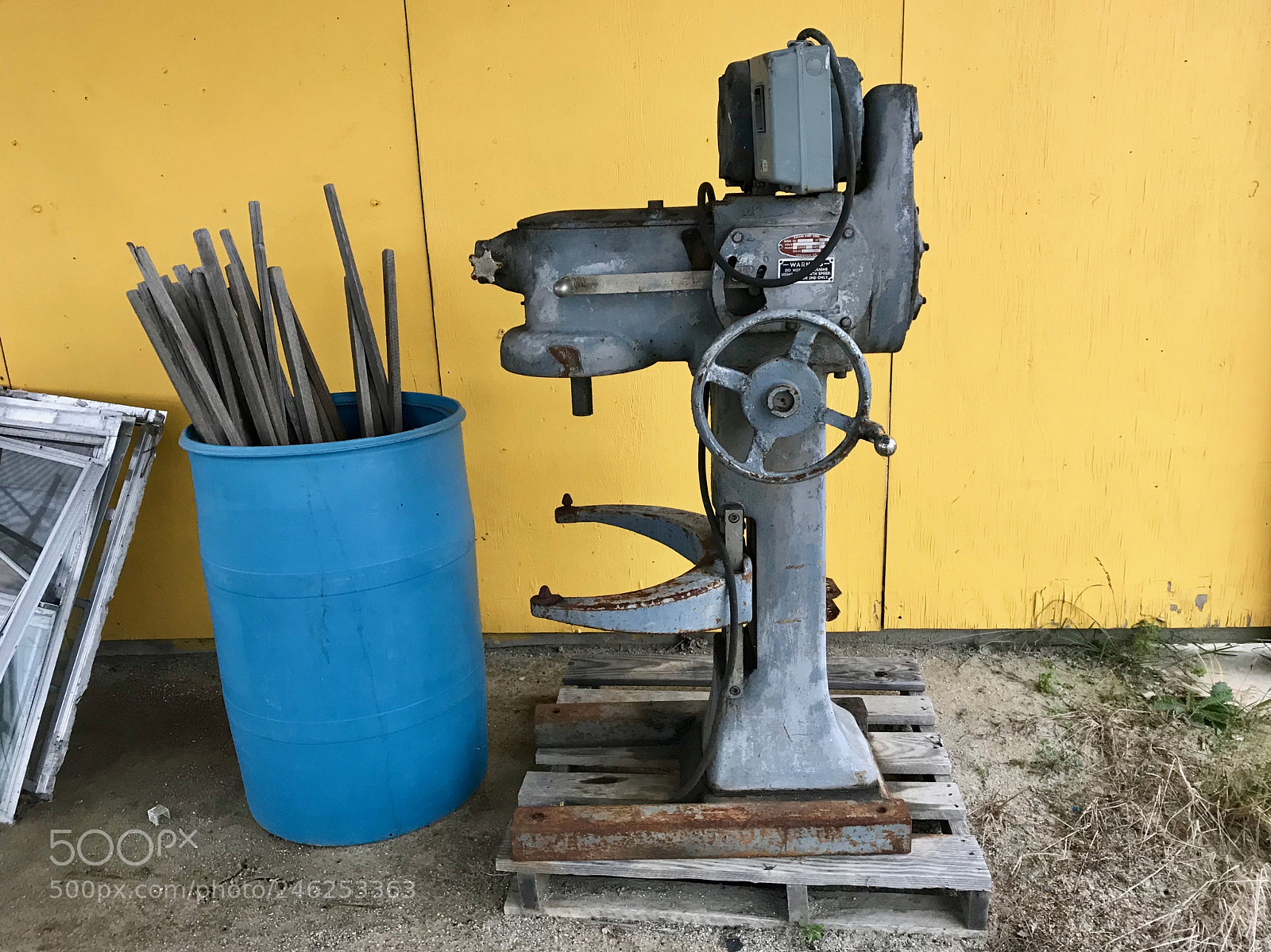 Apple iPhone 7 sample photo. Old pump & tobacco sticks photography