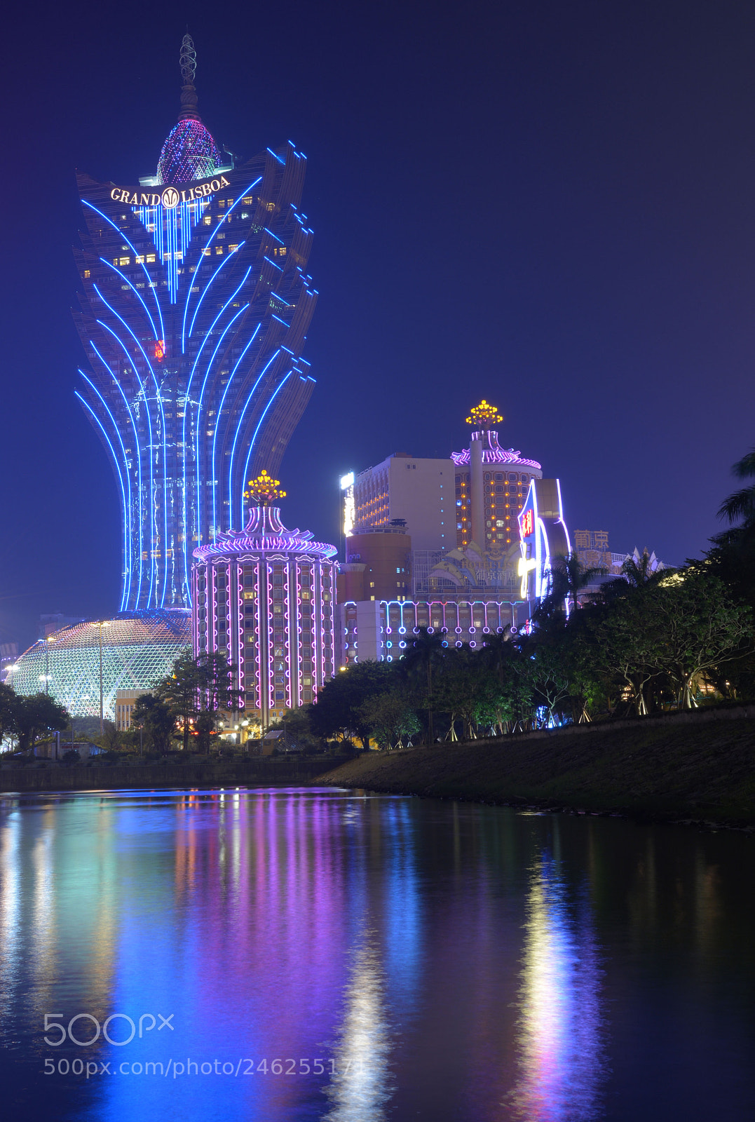 Nikon D610 sample photo. Grand lisboa casino lisboa photography