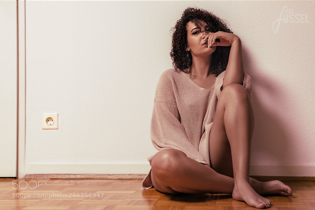 Nikon D800 sample photo. Vanessa chilling photography