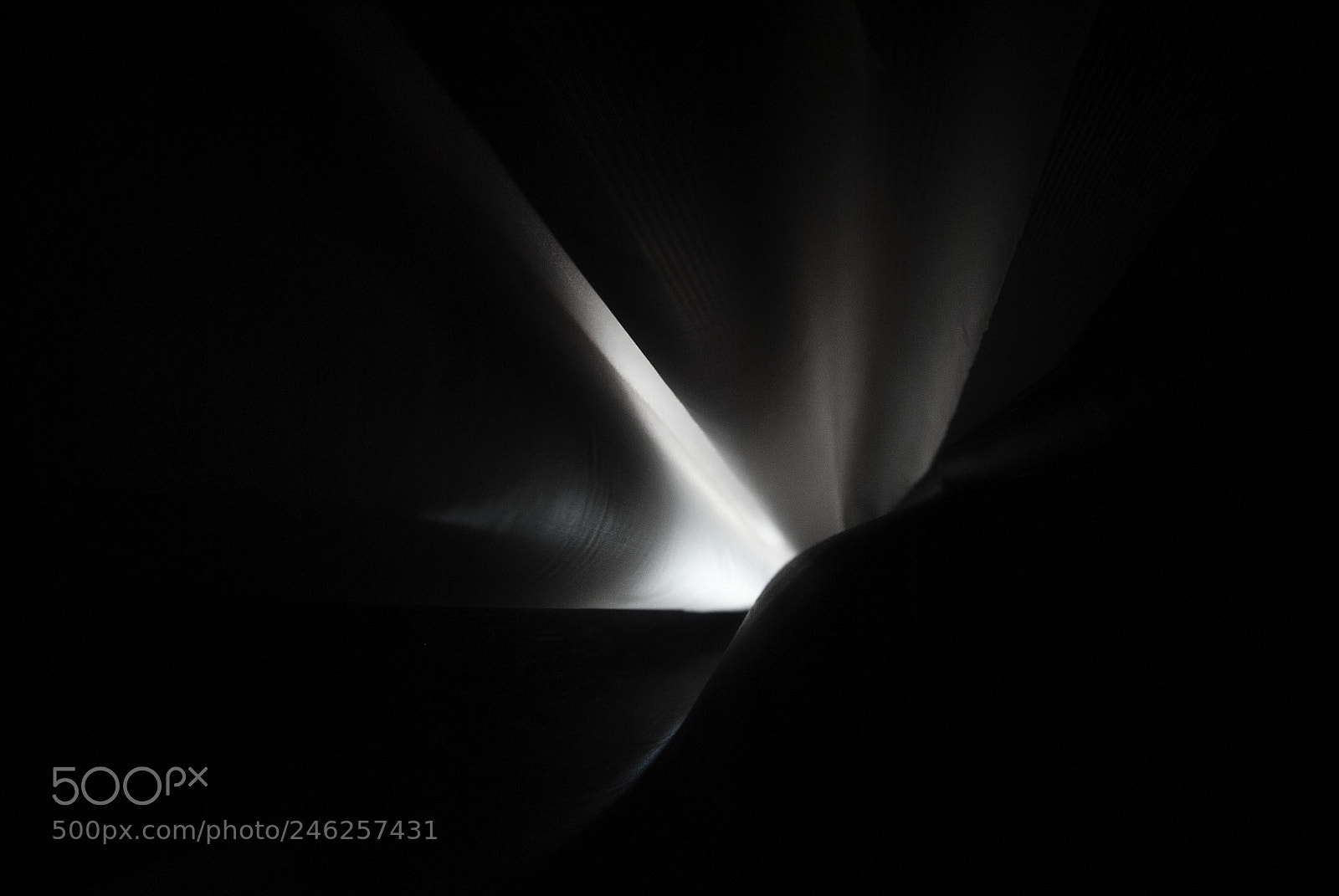 Nikon D3000 sample photo. Wormhole photography