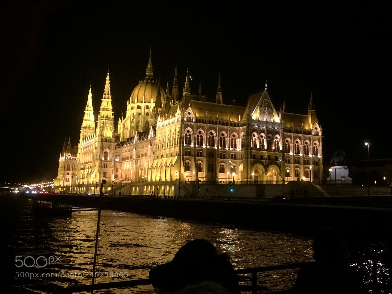 Apple iPhone 5s sample photo. Budapest photography