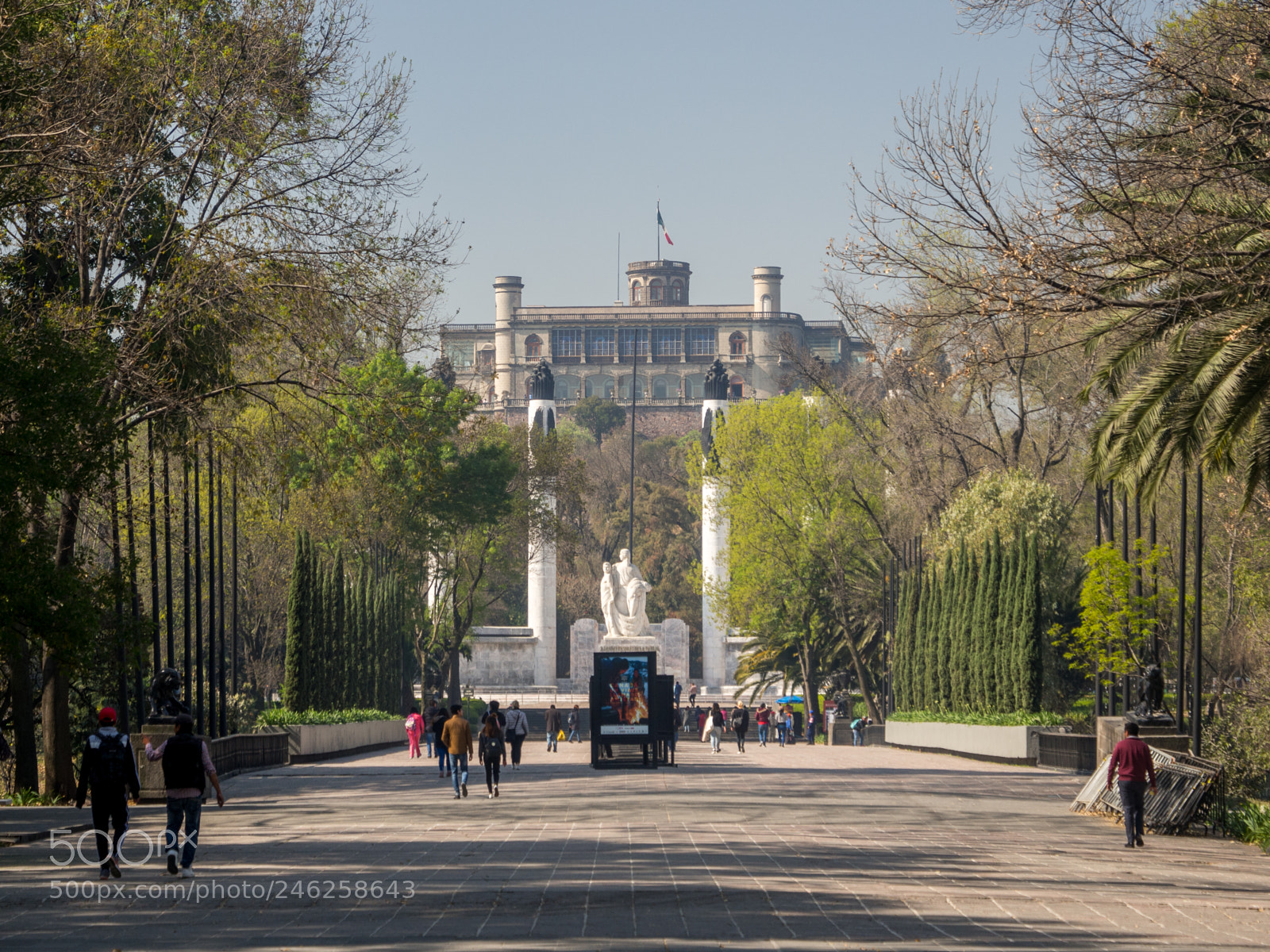 Olympus OM-D E-M10 sample photo. Chapultepec castle photography