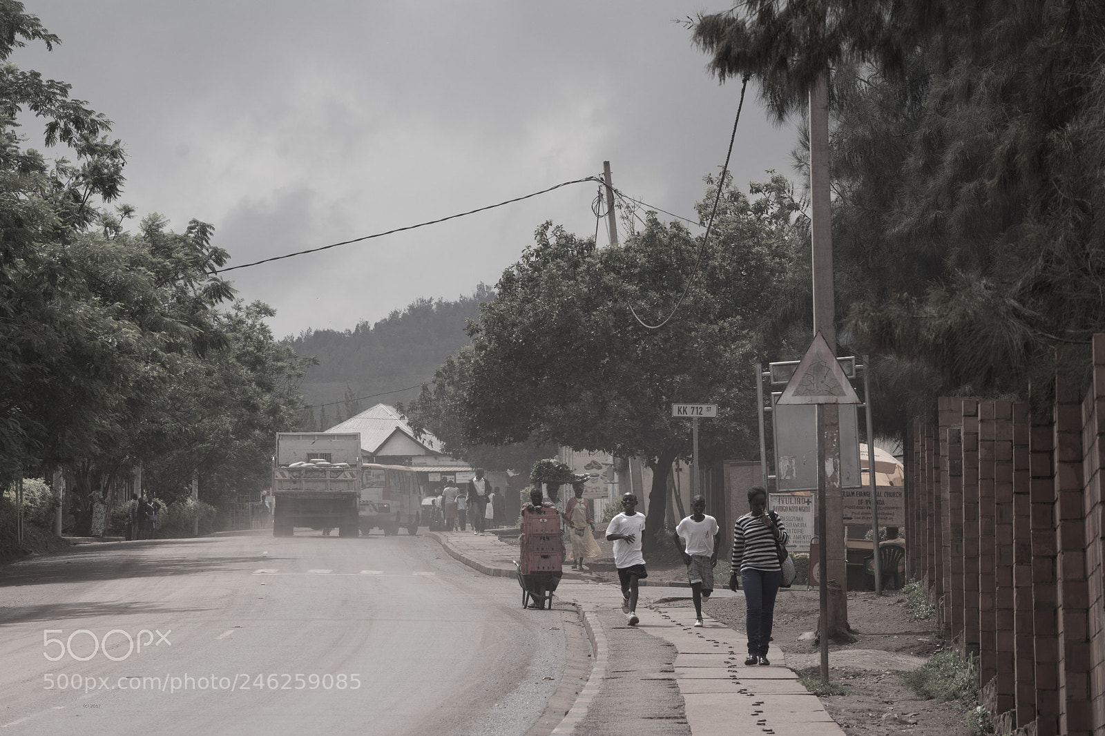 Nikon D7100 sample photo. Running in the mist photography
