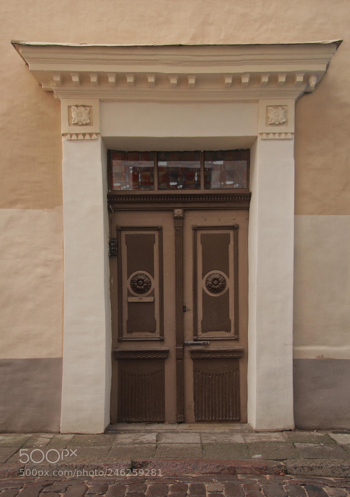 Canon EOS 60D sample photo. The door photography