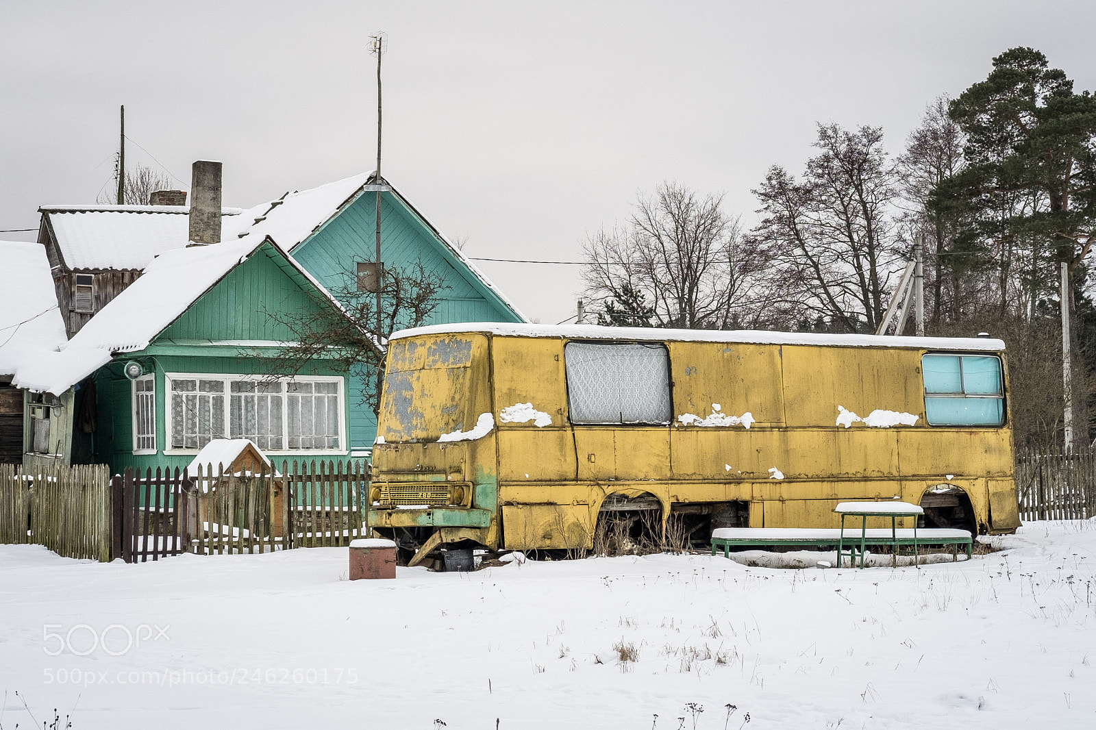 Fujifilm X-Pro1 sample photo. A converted yellow bus photography