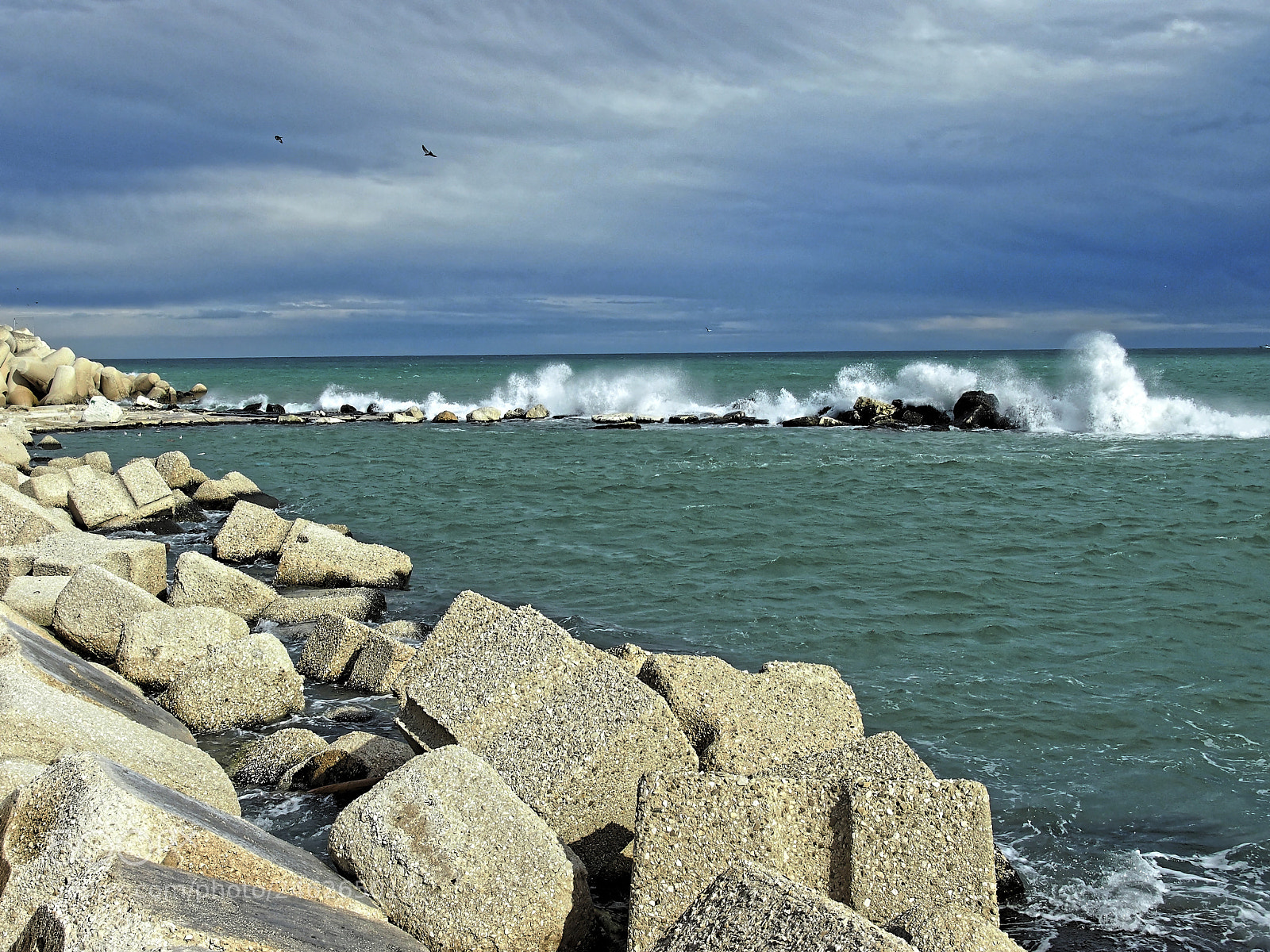 Olympus PEN E-PL3 sample photo. Breakwater in bari. photography