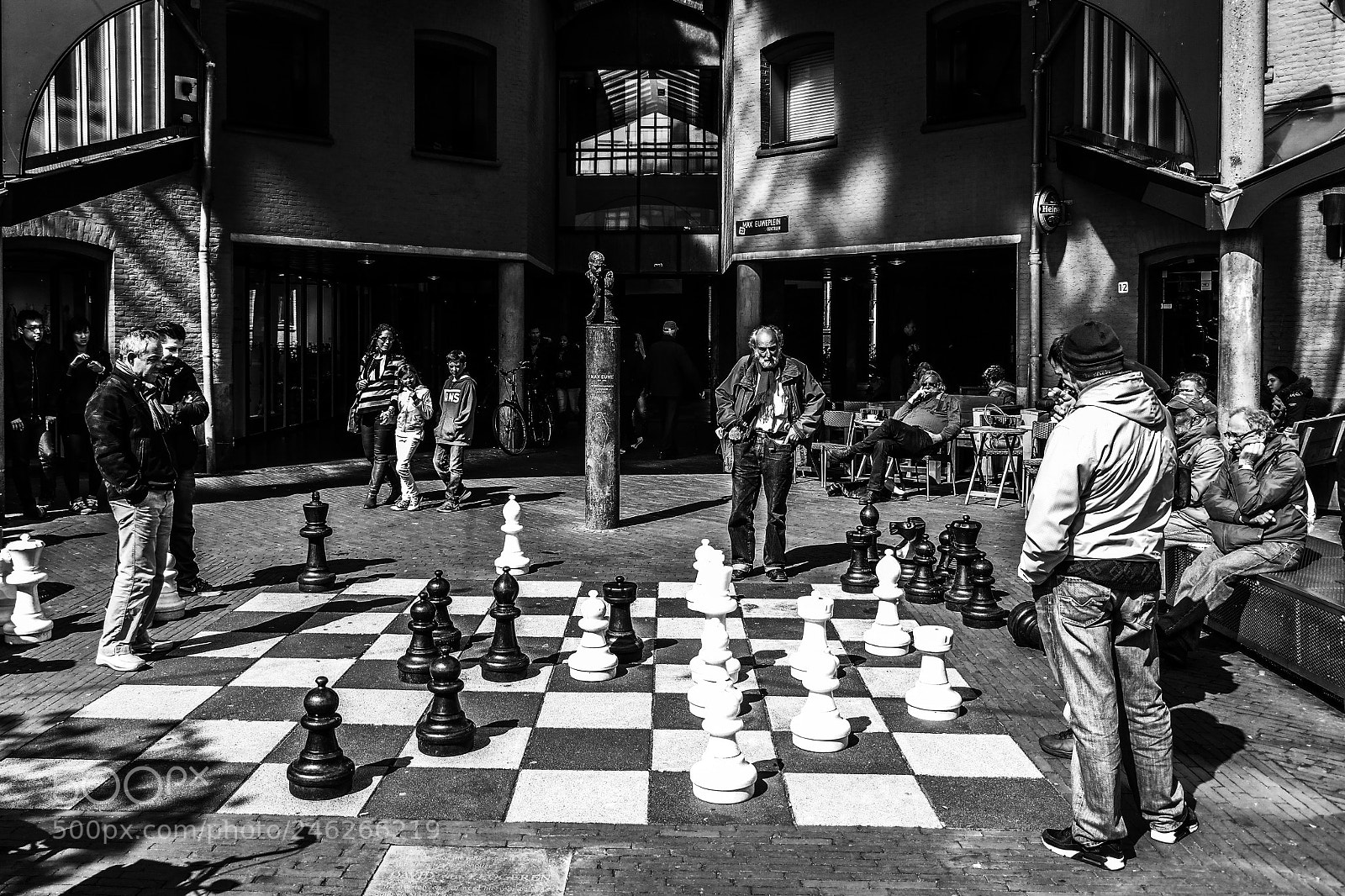 Samsung NX300 sample photo. Game of chess photography