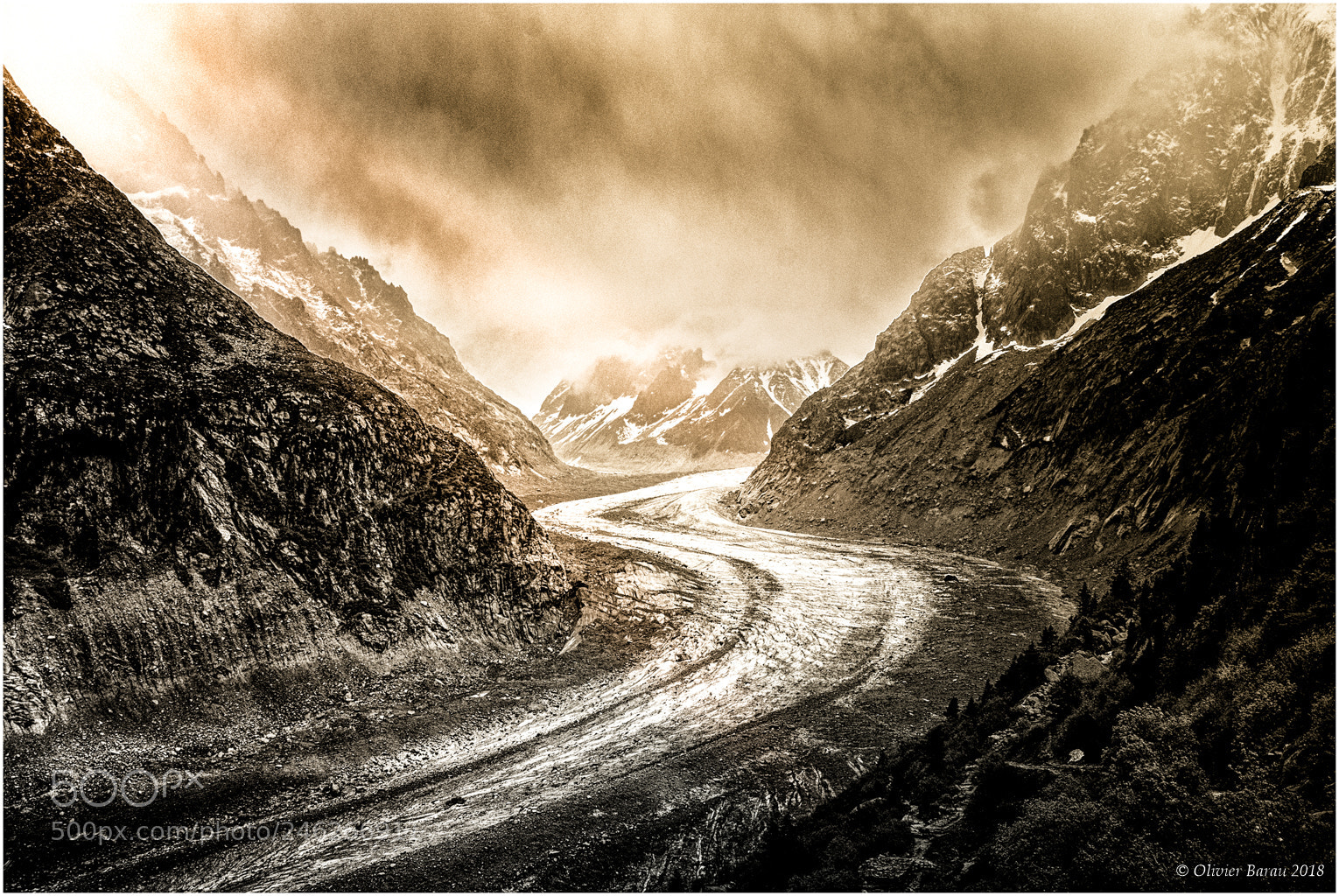 Sony Alpha DSLR-A300 sample photo. Mer de glace , chamonix photography