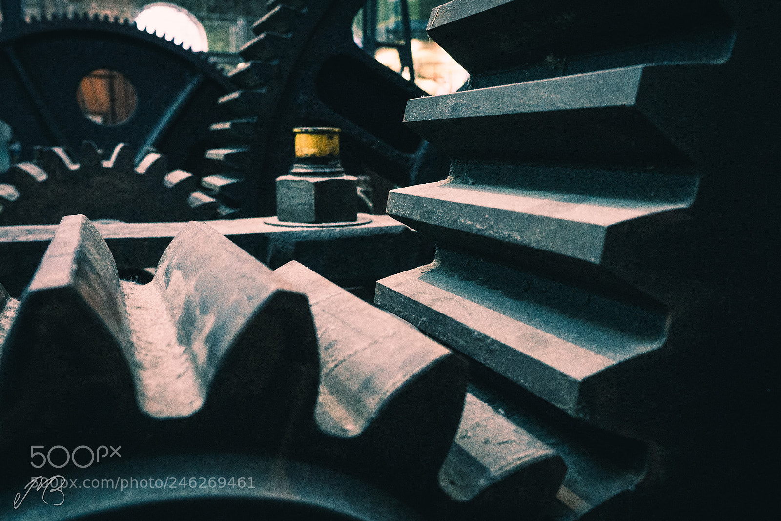 Sony a5100 sample photo. Heavy gears photography