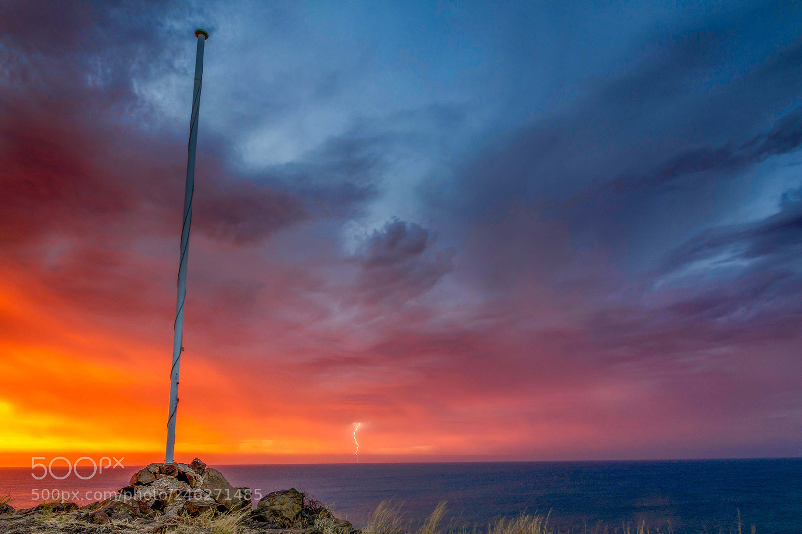 Canon EOS 60D sample photo. Lightning conductor photography