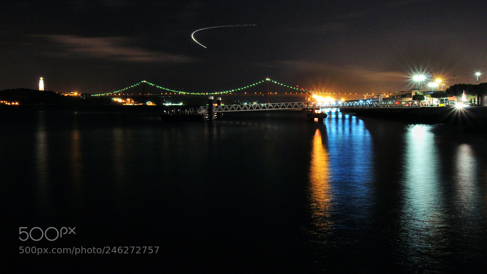 Nikon D5000 sample photo. Landing u.f.o. photography