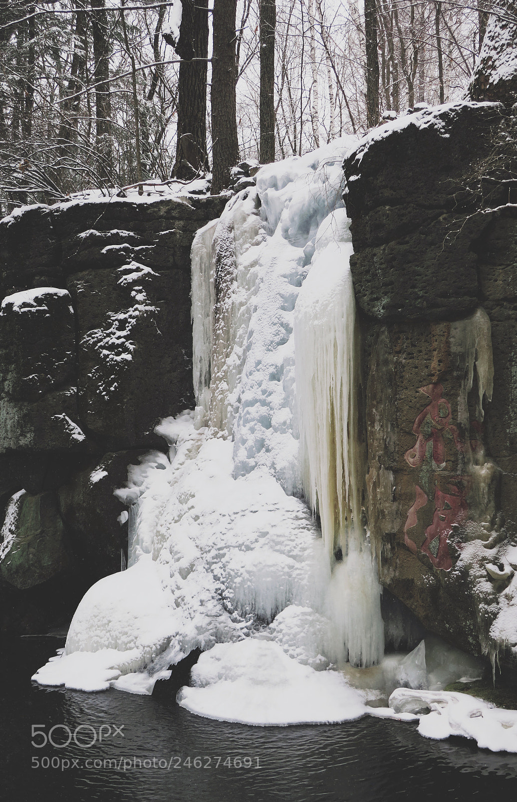 Canon PowerShot G9 X sample photo. Spring under a ice photography