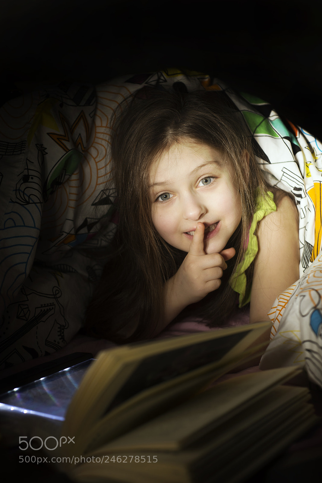 Nikon D610 sample photo. Little caucasian girl reading photography