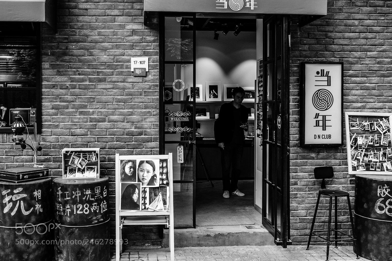 Fujifilm X-T20 sample photo. Black and white photography