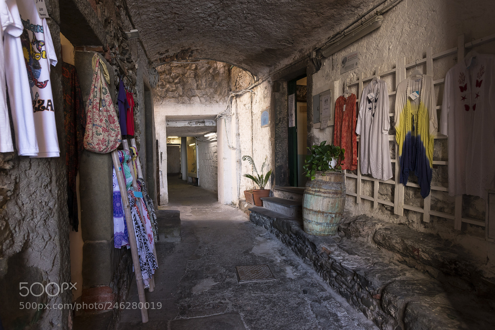 Nikon D600 sample photo. For clothes, ask inside photography
