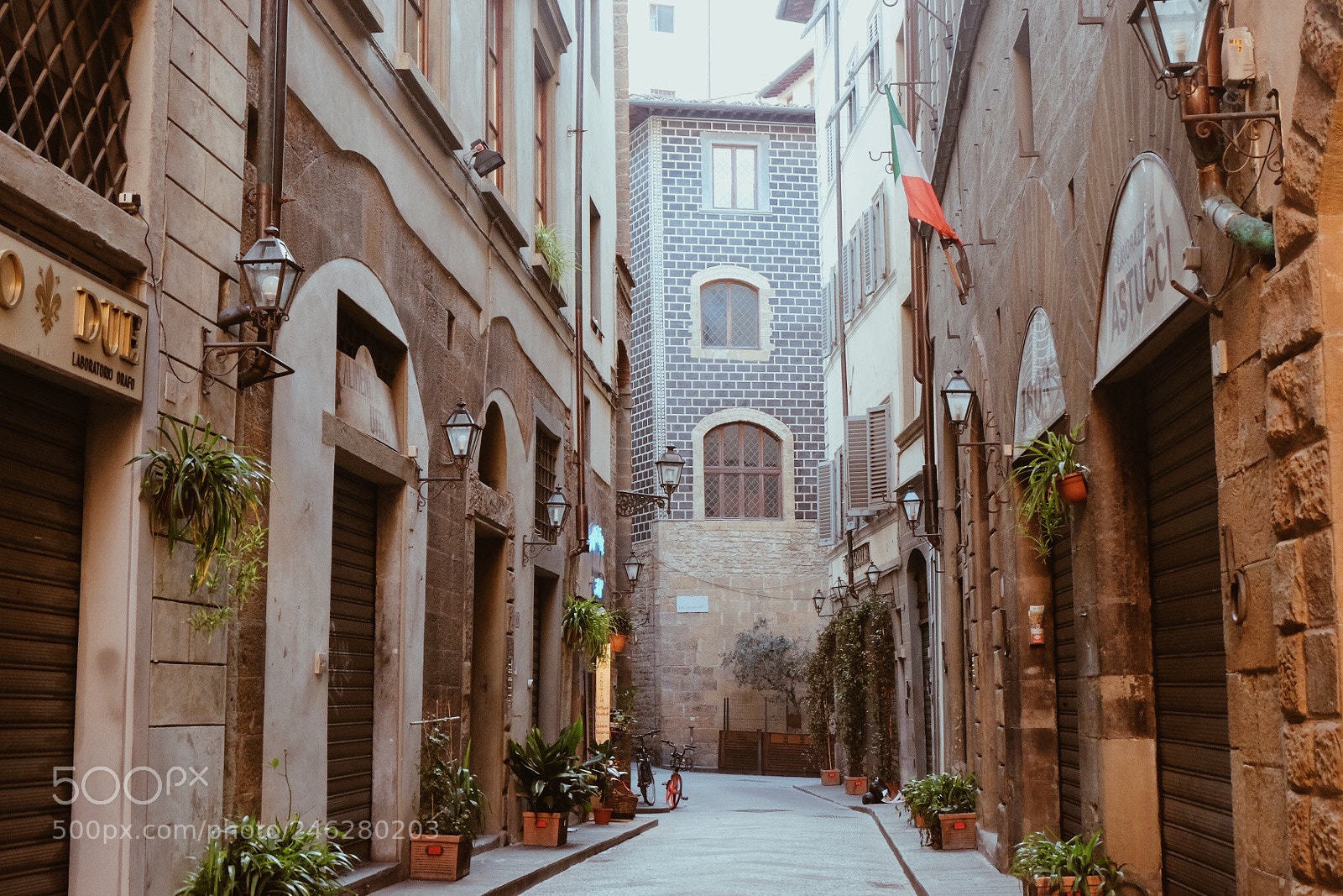 Fujifilm X-T10 sample photo. Cobbled streets of florence photography