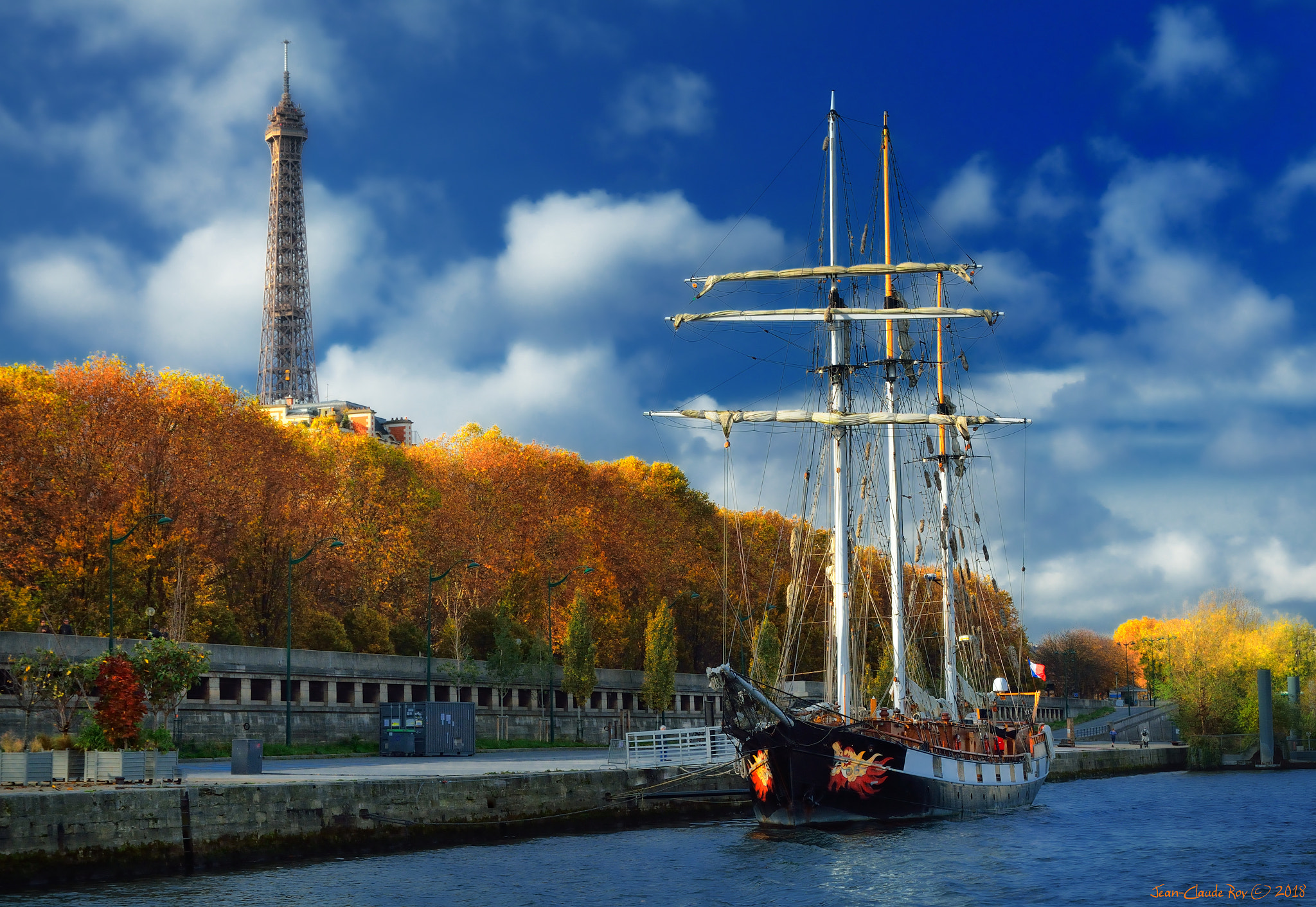 Nikon D7100 sample photo. La boudeuse in paris photography