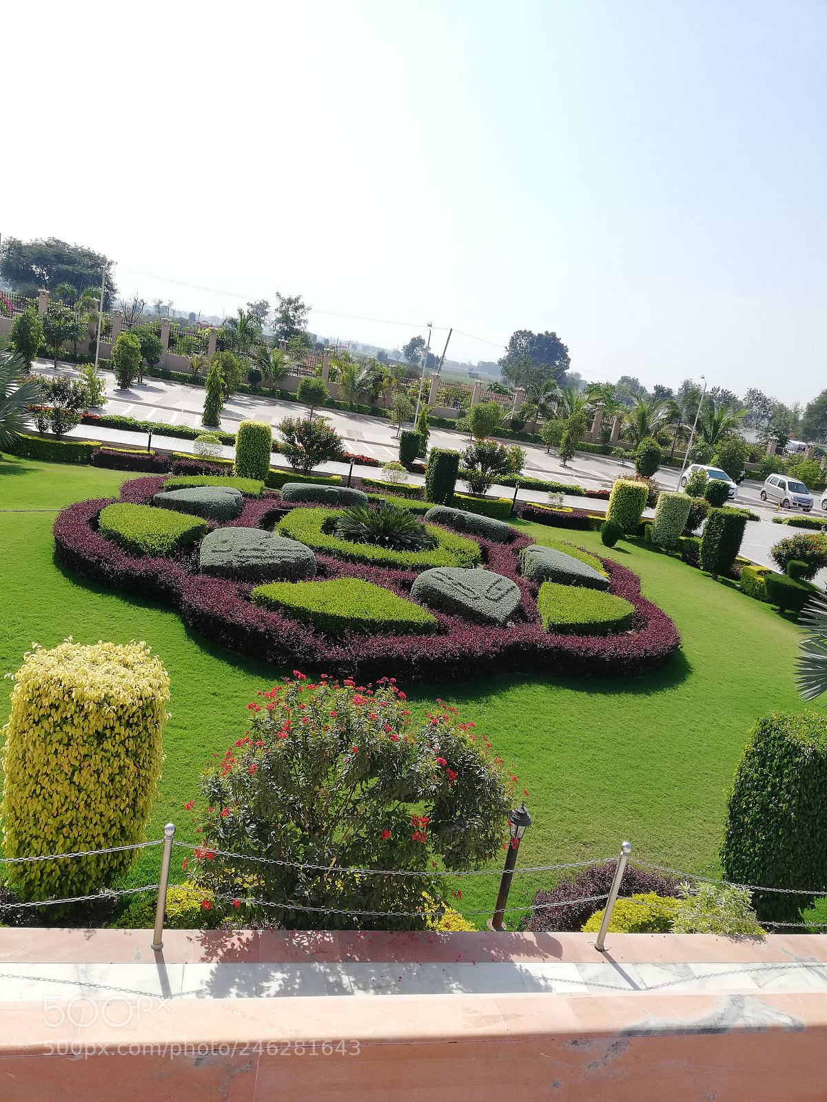 HUAWEI nova 2i sample photo. Beautiful garden in himmatnagar.gujarat.india photography