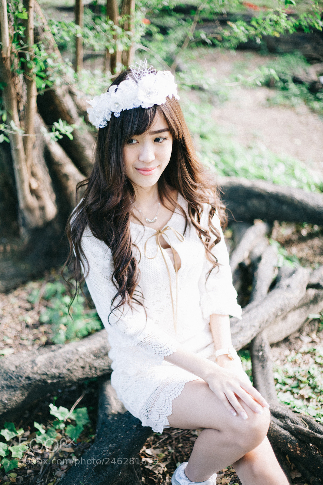 Canon EOS 5D sample photo. The beauty white skin photography