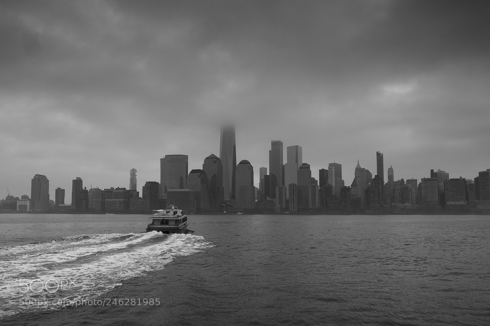Fujifilm X-Pro2 sample photo. A quiet commute photography