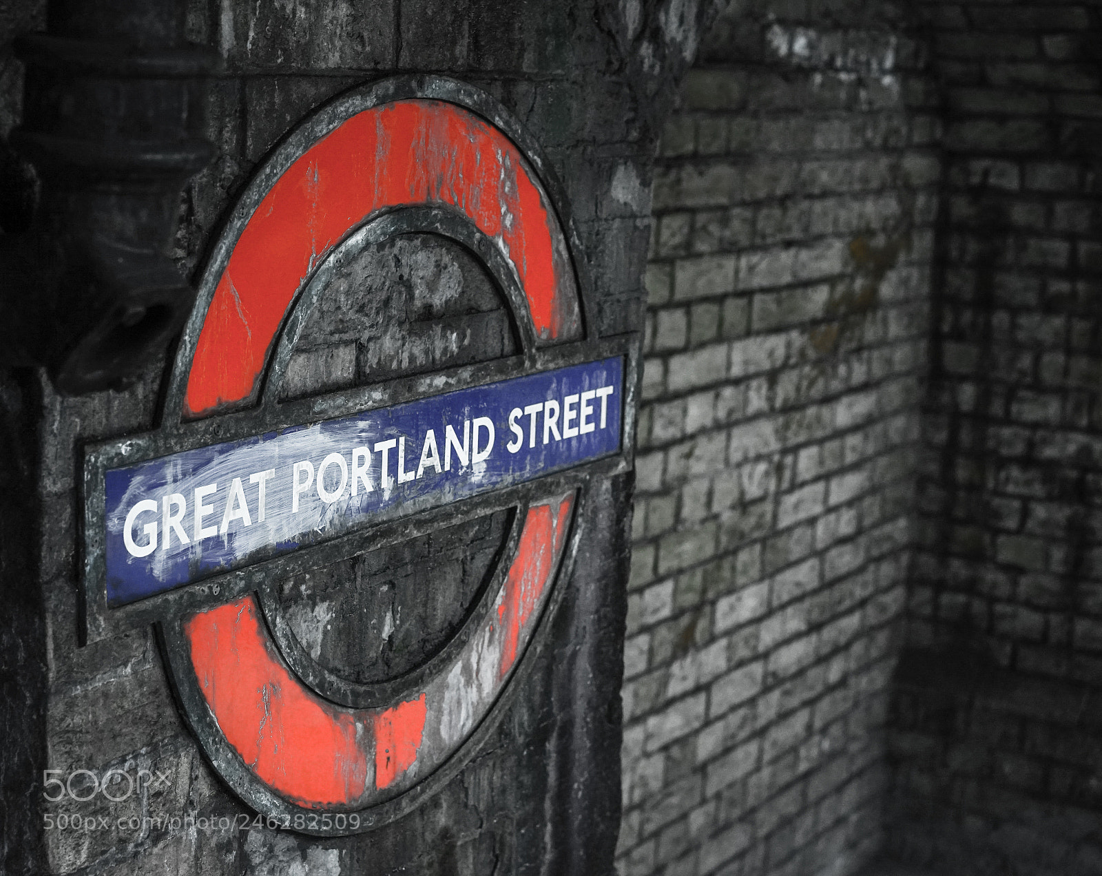 Sony a7 II sample photo. Dirty london! photography