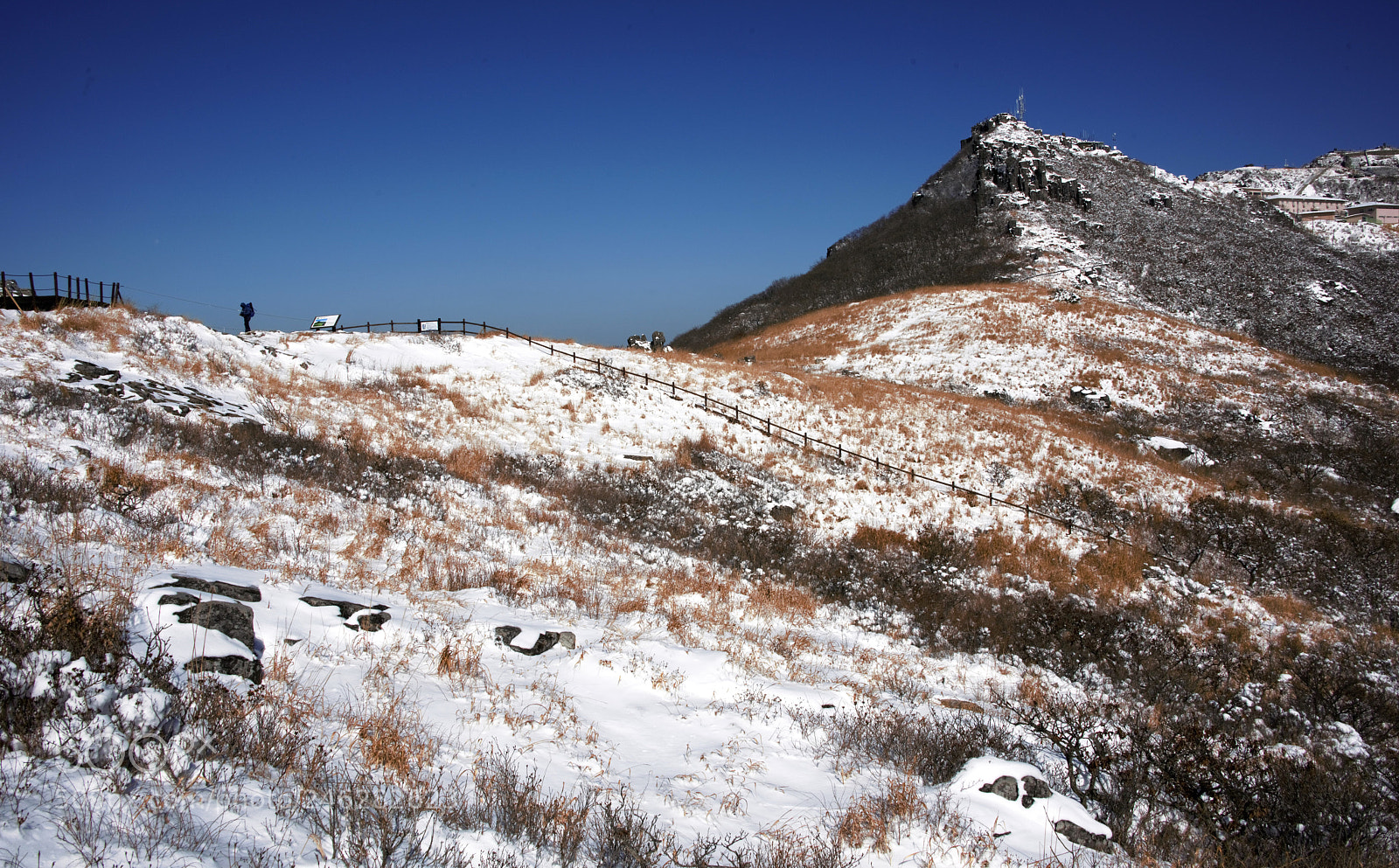 Nikon D810 sample photo. Winter climbing photography