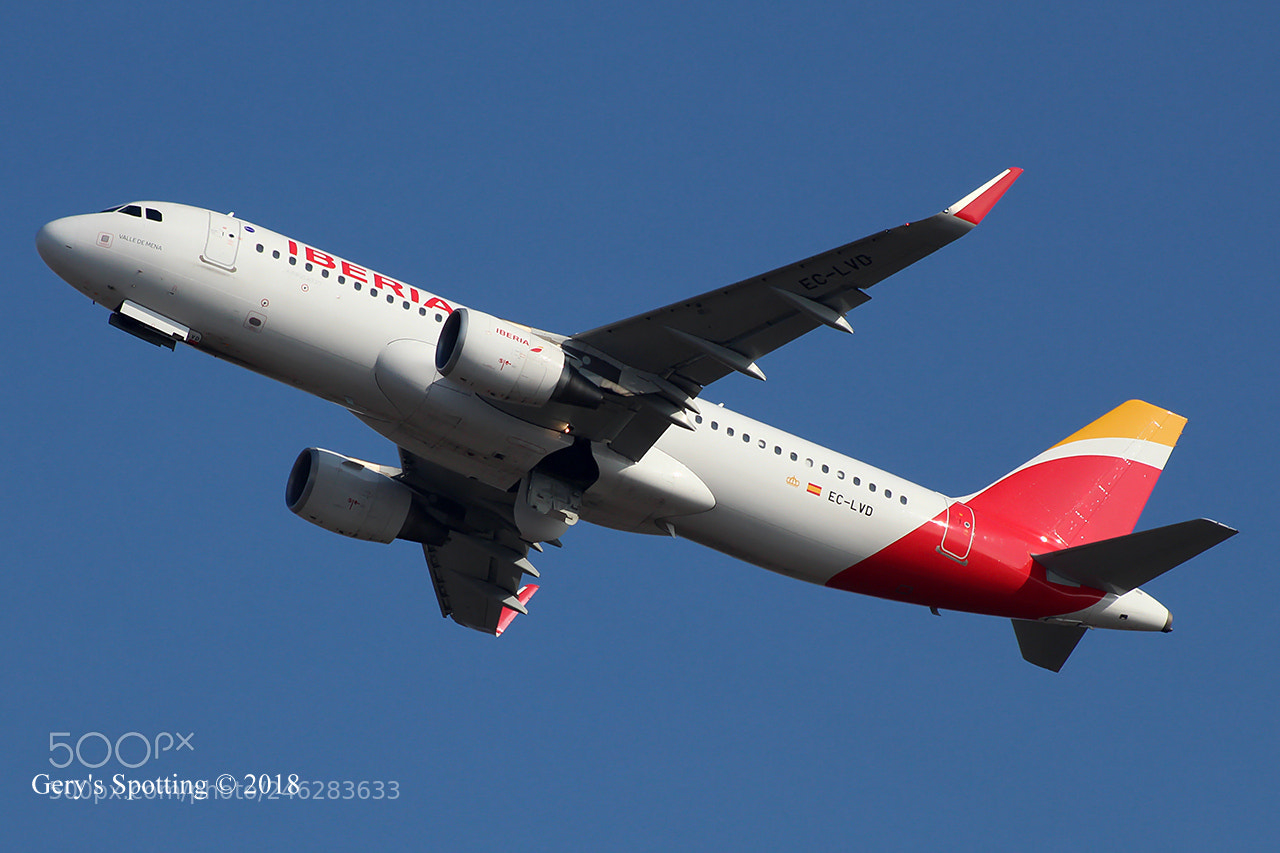 Canon EOS 1300D (EOS Rebel T6 / EOS Kiss X80) sample photo. Budapest airport photography