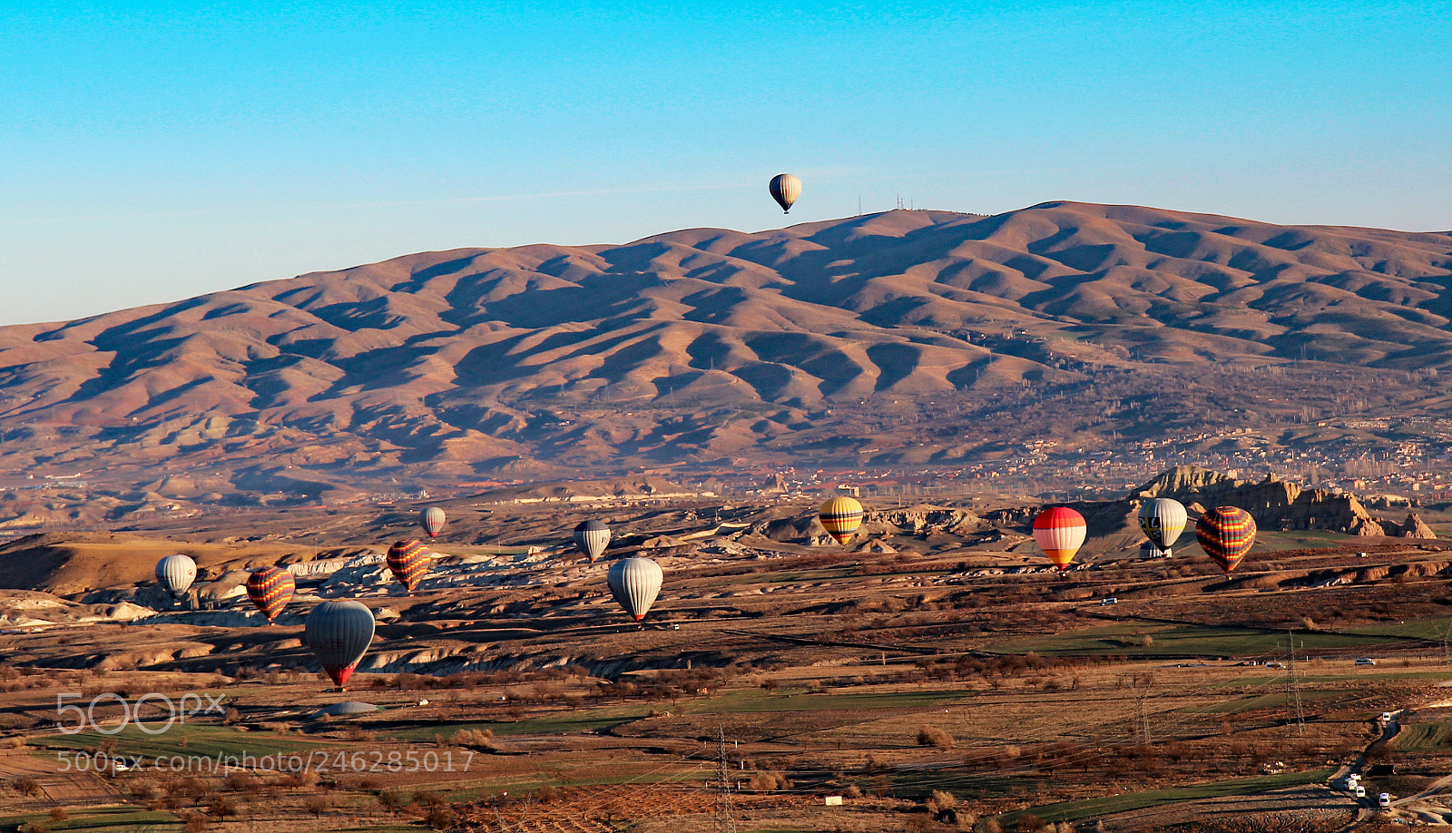 Canon EOS 600D (Rebel EOS T3i / EOS Kiss X5) sample photo. Goereme valley, turkey, ballooning photography
