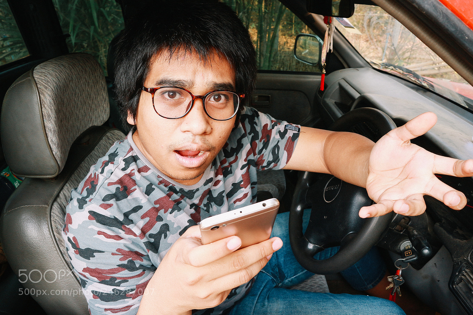 Canon EOS M10 sample photo. Unsafe driver using smart photography