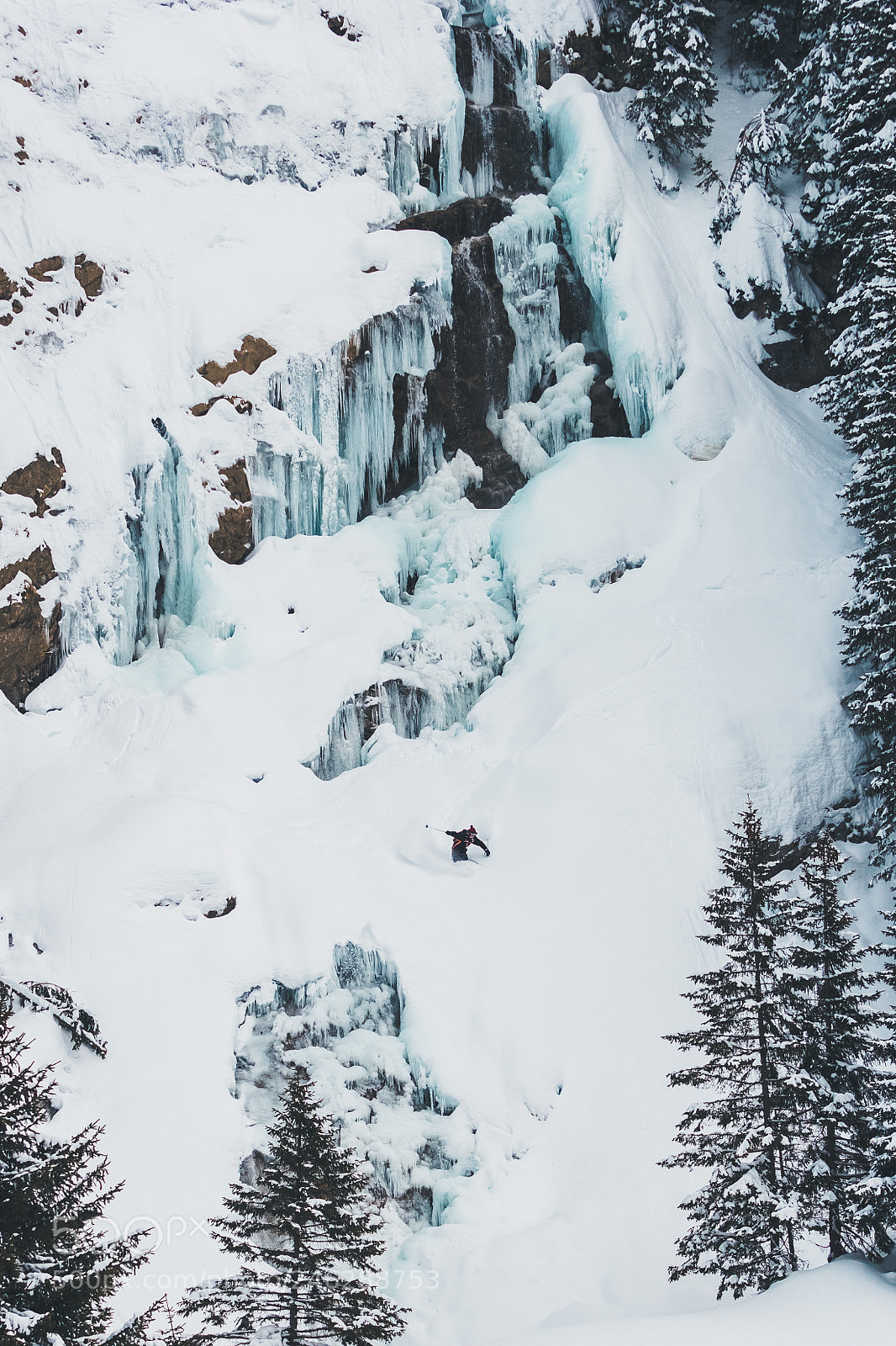 Canon EOS 60D sample photo. Ride on the icefall photography