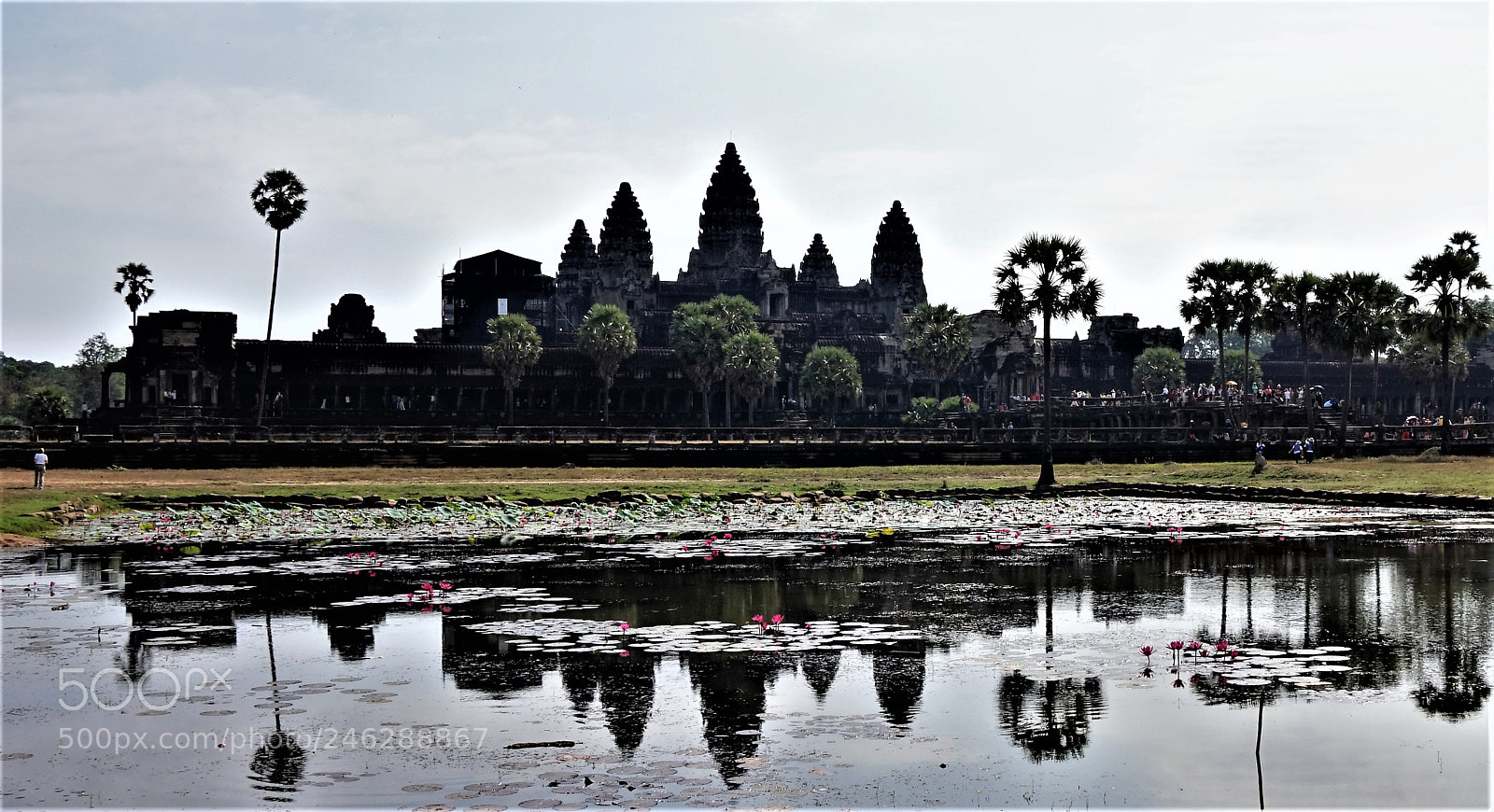 Sony Alpha a5000 (ILCE 5000) sample photo. Angkor in the mirror photography