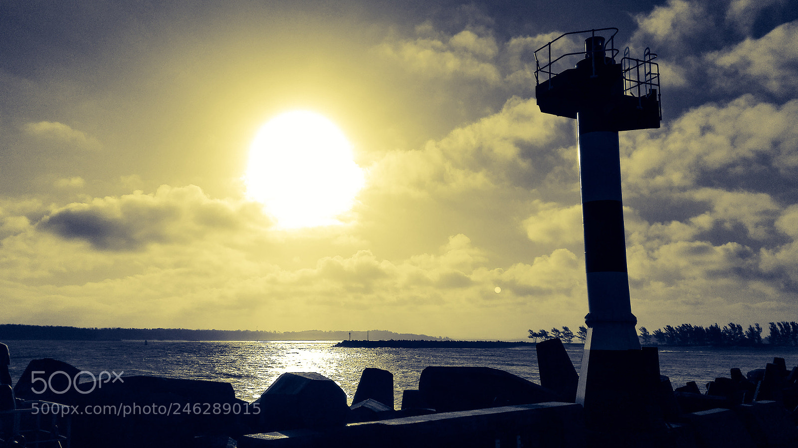 HUAWEI P8 Lite sample photo. Light house on light photography