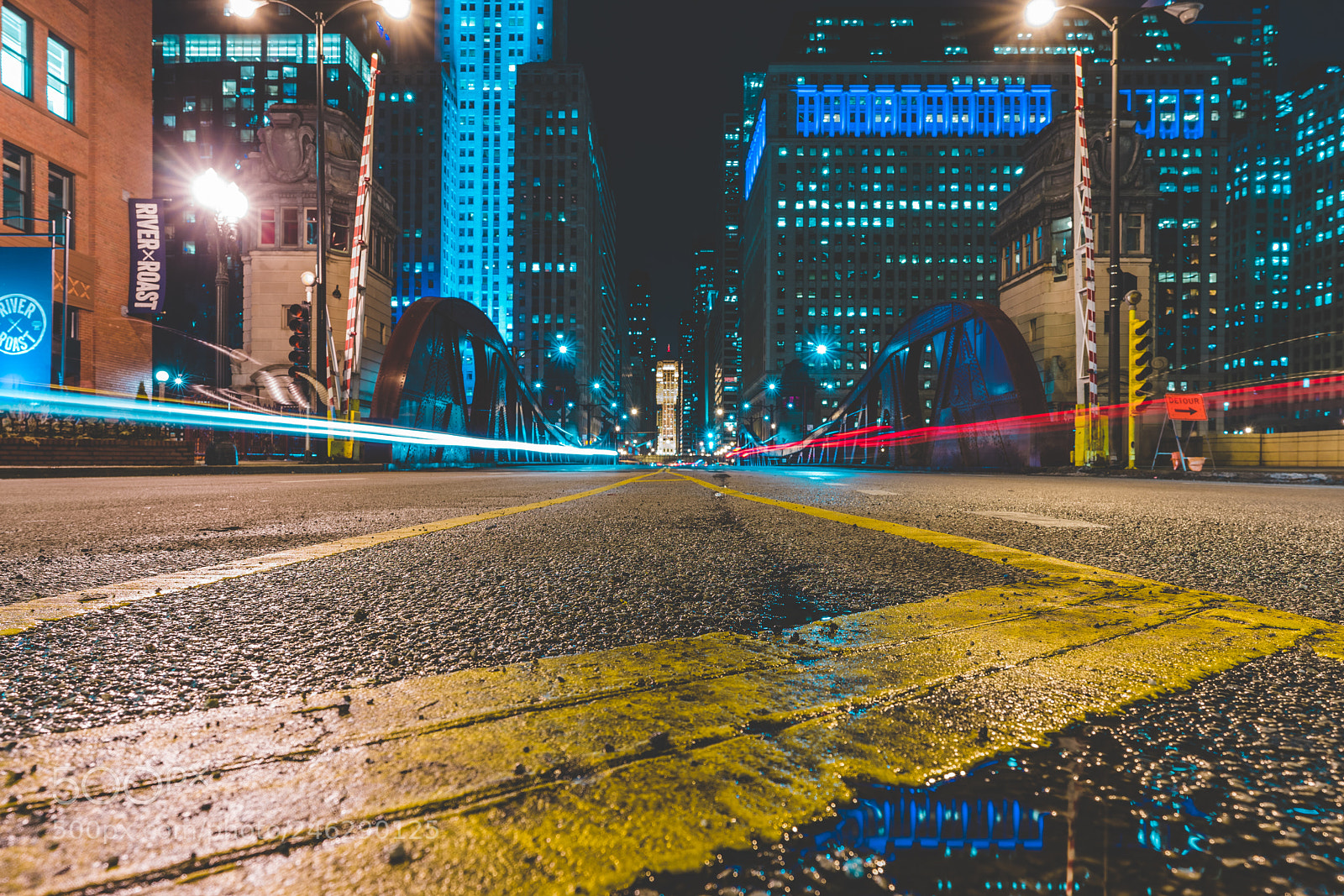 Sony a7R III sample photo. Light moves photography