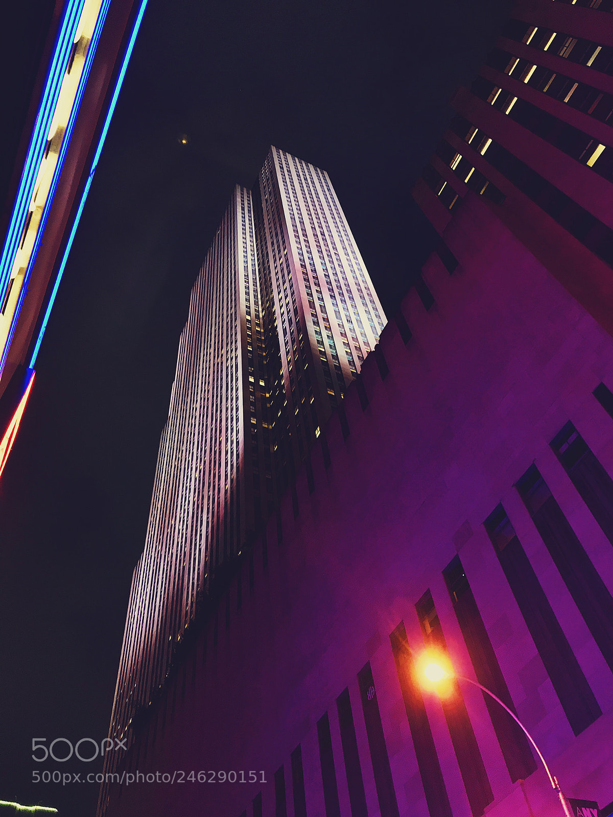 Apple iPhone 7 Plus sample photo. Rockefeller in the dark photography