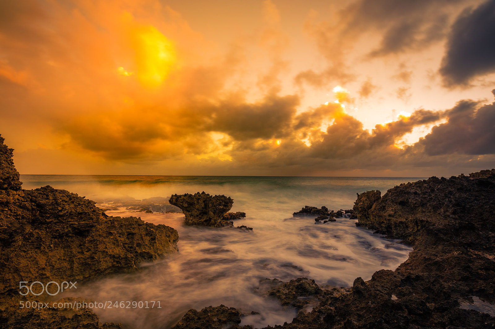Canon EOS 5DS sample photo. Island in the sun photography