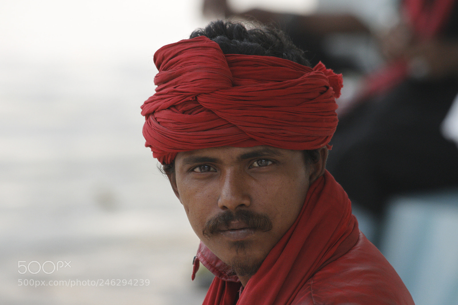 Canon EOS 7D sample photo. Man with a red photography